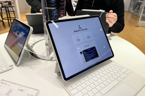 Alternative app stores to be allowed on Apple iPads in the European Union from September 16