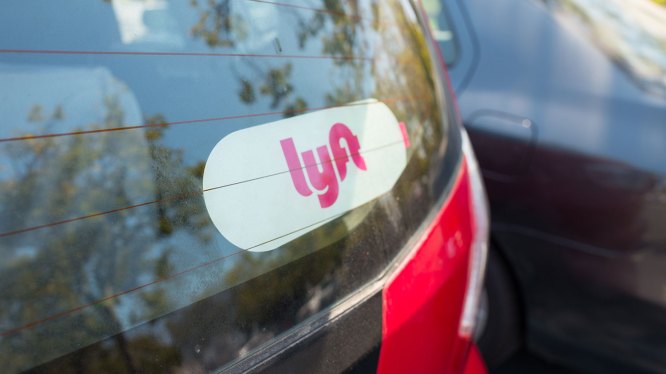 Lyft to Credit NYC Riders Congestion Fee Costs Throughout January